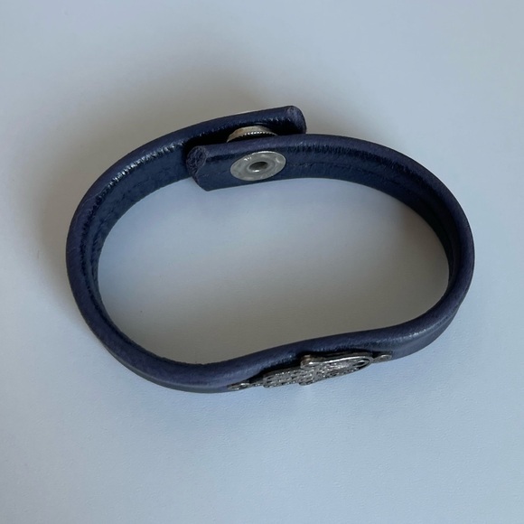 💕3/20$ NWOT Moroccan Narrow Genuine Leather Cuff Bracelet with Silver Hamsa - Picture 3 of 6